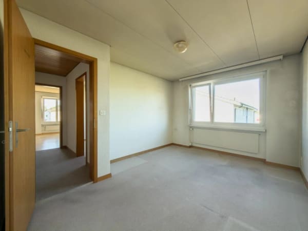 Immobilie in Buchs Ag - GemÃ¼tliche 4.5 Zimmer-Wohnung an ruhiger Lage mit Hobbyraum, Garage und viel Gestaltungspotenzial Kopie - Bild 7