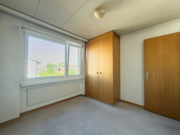 Immobilie in Buchs Ag - GemÃ¼tliche 4.5 Zimmer-Wohnung an ruhiger Lage mit Hobbyraum, Garage und viel Gestaltungspotenzial Kopie - Bild 8