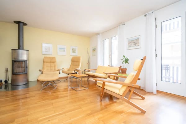 Immobilie in Worb - 5.5-Zimmer-Reihenhaus mit AussensitzplÃ¤tzen, zwei Balkonen und einem Einstellhallenplatz - Bild 3
