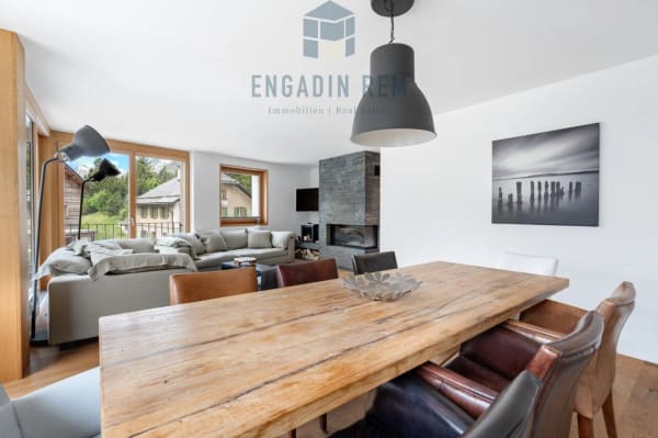 Immobilie in Maloja - Stilvolle 4.5-Zi-Wohnung mit hochwertigem Ausbau und gedecktem Balkon - Bild 0