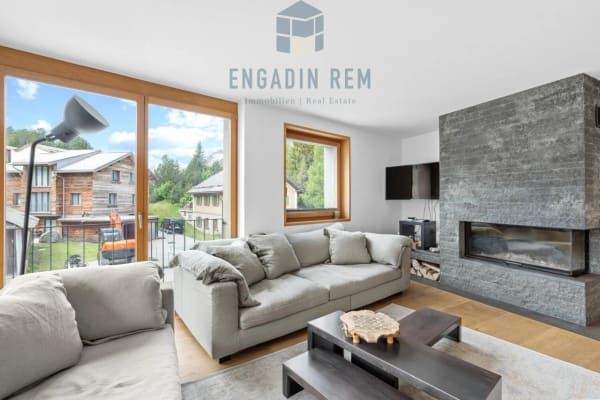 Immobilie in Maloja - Stilvolle 4.5-Zi-Wohnung mit hochwertigem Ausbau und gedecktem Balkon - Bild 1