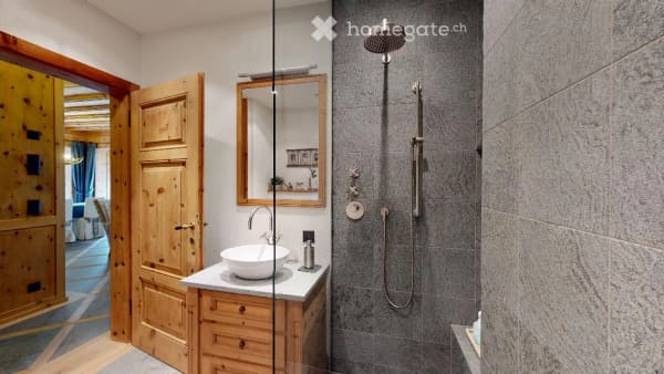 Immobilie in Pontresina - Zentrale Lage, perfekte Anbindung - Bild 6