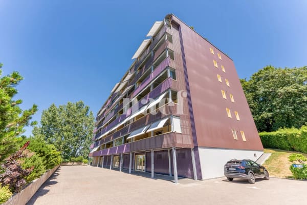 Immobilie in Fribourg - Appartement de 5 pièces au dernier étage avec un dégagement exceptionnel à vendre à Fribourg - Bild 0