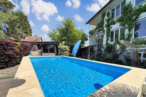 Immobilie in Worb - Zweifamilienhaus mit Pool und traumhaftem Garten an der Worble - Bild 1