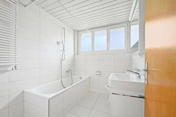 Immobilie in Worb - Zweifamilienhaus mit Pool und traumhaftem Garten an der Worble - Bild 8