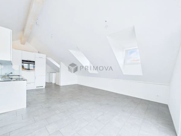 Immobilie in Wohlenschwil - Helle 4.5 Zimmer-Wohnung mit schÃ¶ner Aussicht und attraktivem Wohnkomfort - Bild 1