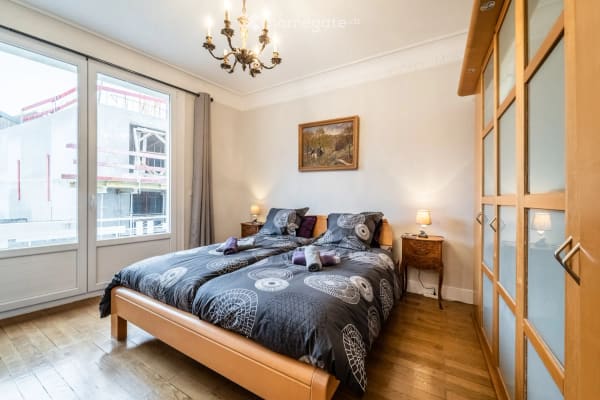 Immobilie in Tiefencastel - a vendre maison au centre d'Evian - Bild 1