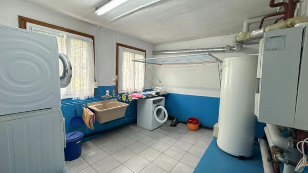 Immobilie in St. Gallen - Zweifamilienhaus mit 4 Garagenplätzen will entdeckt werden! Preis bankengeprüft! - Bild 15