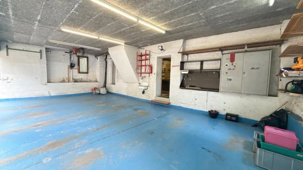 Immobilie in St. Gallen - Zweifamilienhaus mit 4 Garagenplätzen will entdeckt werden! Preis bankengeprüft! - Bild 18