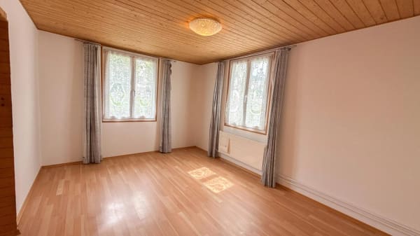 Immobilie in St. Gallen - Zweifamilienhaus mit 4 Garagenplätzen will entdeckt werden! Preis bankengeprüft! - Bild 6