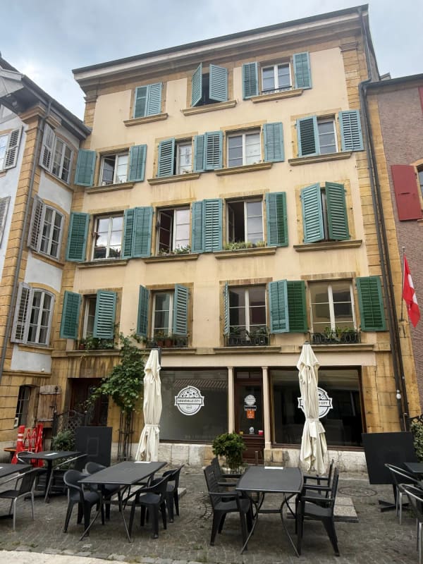 Immobilie in La Neuveville - Immeuble avec cachet dans vieille ville – 4 appartements, 17.5 pièces - Bild 1