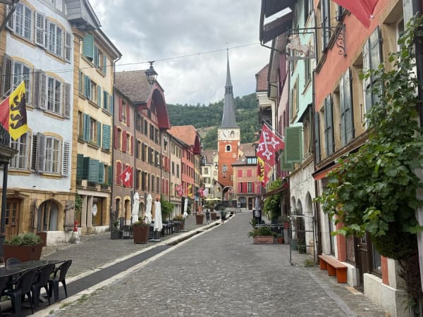 Immobilie in La Neuveville - Immeuble avec cachet dans vieille ville – 4 appartements, 17.5 pièces - Bild 4