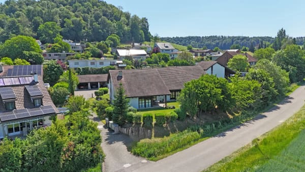 Immobilie in Wilchingen - Familienfreundliches Einfamilienhaus mit grossem Garten - Bild 3