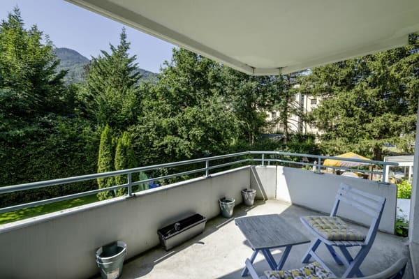 Immobilie in Buttikon Sz - Well-Maintained 3.5-Room Apartment with Two Balconies - Bild 1