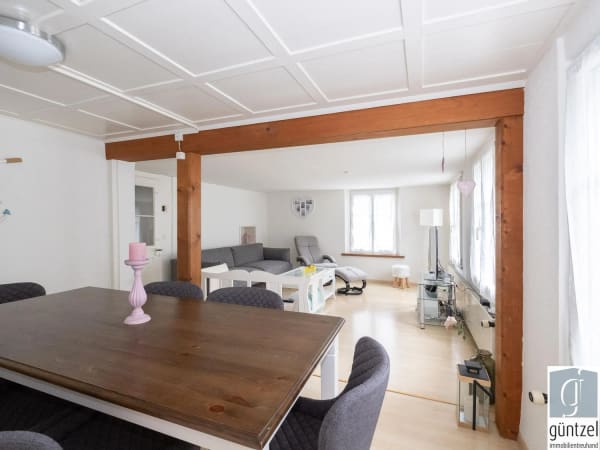 Immobilie in Hefenhofen - Einfamilienhaus mit zwei Schopfbauten und Baulandreserve - Bild 4