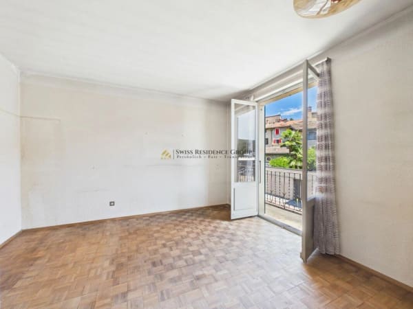 Immobilie in Cureglia - Casa unifamiliare di 7 locali con ufficio, ampio giardino e importante potenziale di ampliamento - Bild 3