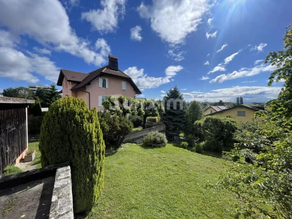 Immobilie in Bevaix - Maison mitoyenne 7 piÃ¨ces avec jardin, vue sur les Alpes et le lac - Bild 0
