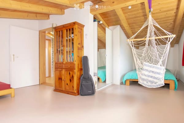 Immobilie in Flims Dorf - Charmantes 7.5-Zimmer-Einfamilienhaus in Flims Dorf mit herrlicher Aussicht - Bild 6