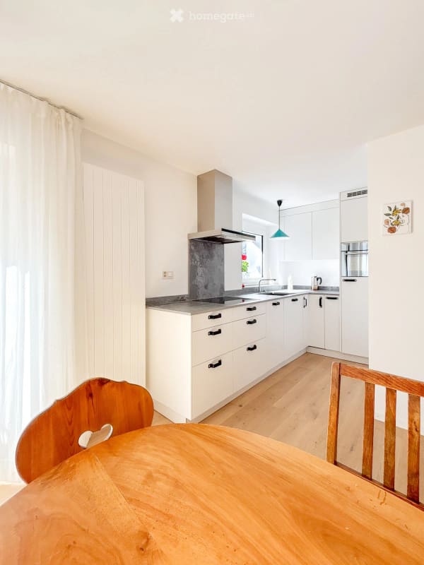 Immobilie in Flims Dorf - Charmantes 7.5-Zimmer-Einfamilienhaus in Flims Dorf mit herrlicher Aussicht - Bild 8