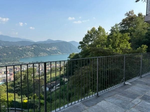Immobilie in Bioggio - Elegante villa ticinese 5.5 locali con vista panoramica a Gaggio di Bioggio - Bild 2