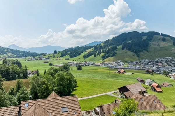 Immobilie in Rothenthurm - GrosszÃ¼gige Terrassenwohnung mit beeindruckender Aussicht - Bild 7