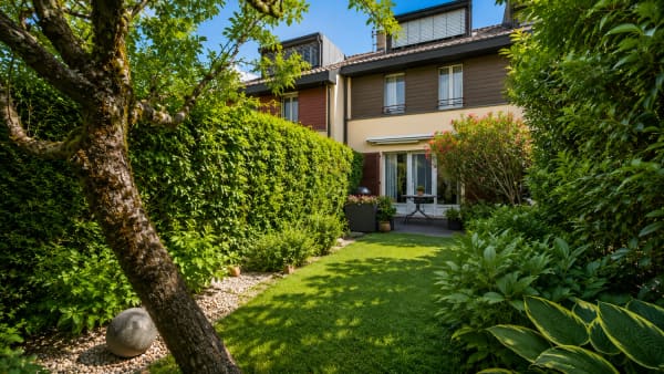 Immobilie in Le Grand-saconnex - Ã‰lÃ©gant triplex avec jardin privatif au sein d'un parc privÃ© exclusif - Bild 1