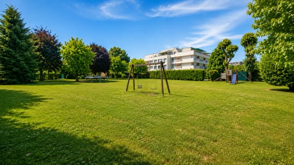 Immobilie in Le Grand-saconnex - Ã‰lÃ©gant triplex avec jardin privatif au sein d'un parc privÃ© exclusif - Bild 2