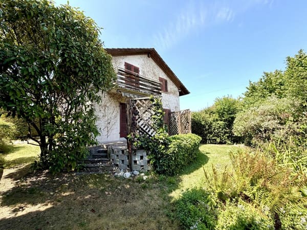 Immobilie in Strengelbach - Charmantes Einfamilienhaus ohne Durchgangsverkehr - Bild 1