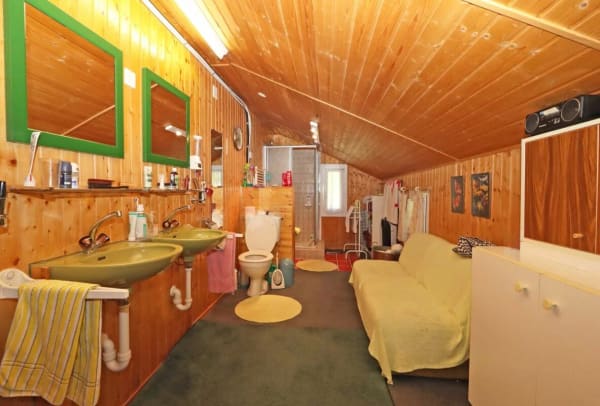 Immobilie in Obstalden - Freistehendes und grosszügiges Wochenend- und Ferienhaus an sonniger Lage in Obstalden - Bild 13