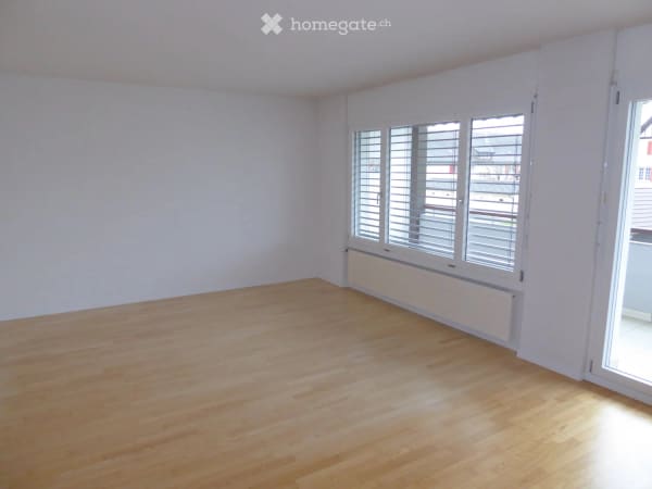 Immobilie in Riedholz - Charmante 4.5-Zimmer-Wohnung in ruhiger, lÃ¤ndlicher Lage ! - Bild 1