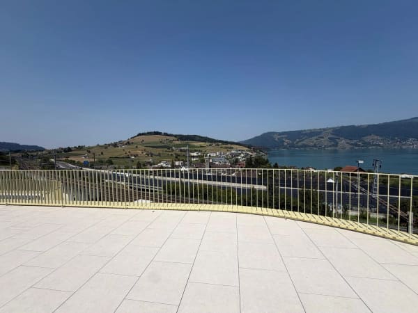 Immobilie in Immensee - Exklusives Attika-Juwel: Panoramablick Ã¼ber den Zugersee in seiner schÃ¶nsten Form - Bild 1