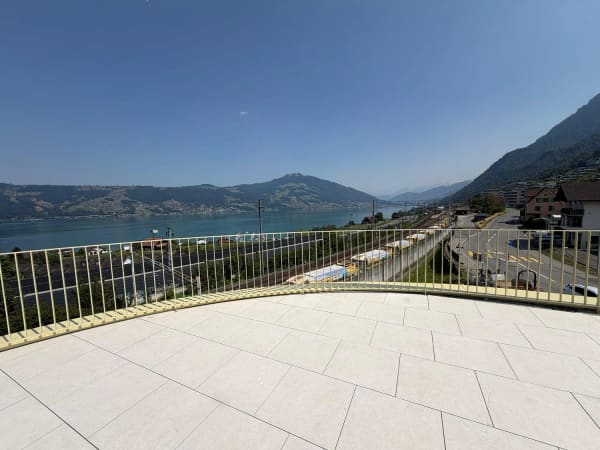 Immobilie in Immensee - Exklusives Attika-Juwel: Panoramablick Ã¼ber den Zugersee in seiner schÃ¶nsten Form - Bild 2