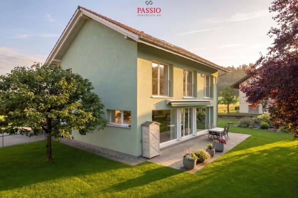Immobilie in Bollodingen - Modernes 5.5-Zimmer Einfamilienhaus mit Gartenparadies - Bild 0