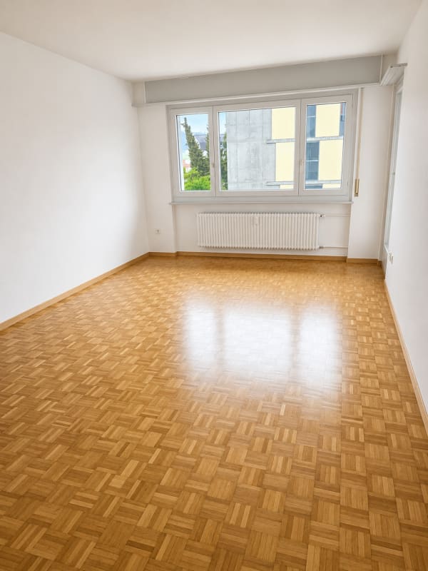Immobilie in Heitenried - Sonnige 4.5-Zimmerwohnung mit Balkon in Heitenried - Bild 4