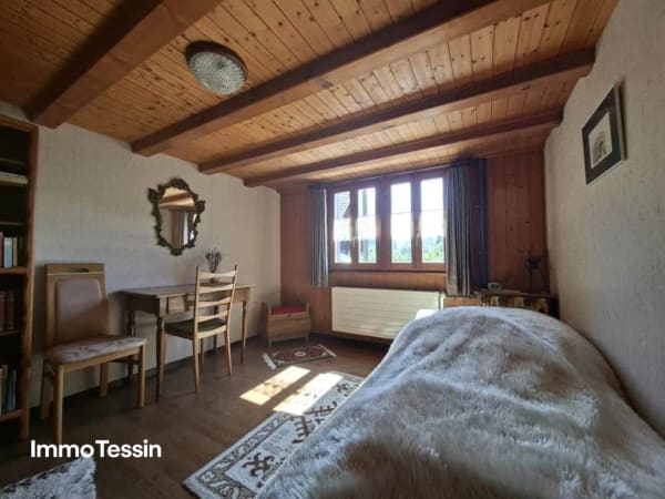 Immobilie in Chironico - GemÃ¼tliches & liebevoll ausgebautes Tessiner Refugium, Doppel-Einfamilienhaus mit Grottino, Werkstatt und CheminÃ©e - Bild 11