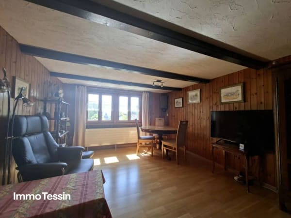 Immobilie in Chironico - GemÃ¼tliches & liebevoll ausgebautes Tessiner Refugium, Doppel-Einfamilienhaus mit Grottino, Werkstatt und CheminÃ©e - Bild 6