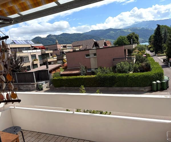 Immobilie in Gwatt - Wohnen, wo andere ihre Freizeit verbringen – gepflegte 3,5-Zimmer-Wohnung in Gwatt mit Balkon - Bild 0