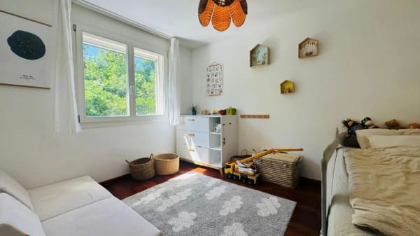 Immobilie in Aesch Bl - Eck-Einfamilienhaus im Baurecht mit Garten, Hobbyraum und Einstellhallenplatz - Bild 9