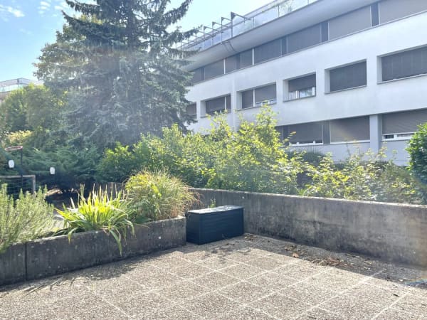 Immobilie in Ipsach - Parterre mit schÃ¶nem Grundriss & einer grossen Terrasse - Bild 1