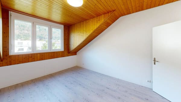 Immobilie in Pieterlen - Grosszügige 4.5-Zimmer-Dachwohnung mit Charme in Pieterlen - Bild 10