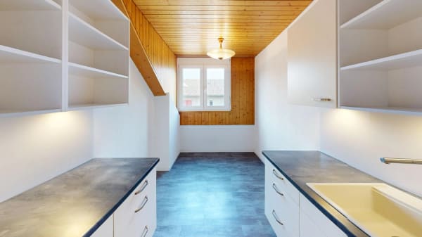 Immobilie in Pieterlen - Grosszügige 4.5-Zimmer-Dachwohnung mit Charme in Pieterlen - Bild 4