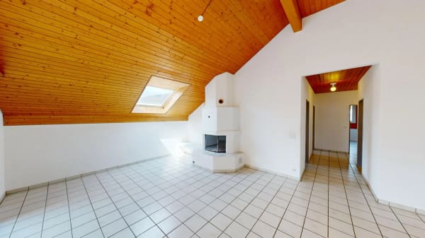 Immobilie in Pieterlen - Grosszügige 4.5-Zimmer-Dachwohnung mit Charme in Pieterlen - Bild 8