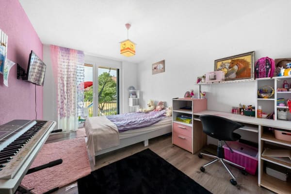 Immobilie in Brüttelen - 6.5 Zi Doppeleinfamilienhaus mit seperater 3.5 Zi Wohnung im DG - Bild 13