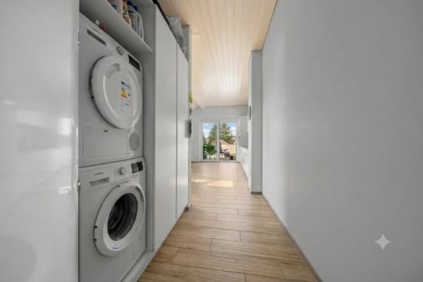 Immobilie in Brüttelen - 6.5 Zi Doppeleinfamilienhaus mit seperater 3.5 Zi Wohnung im DG - Bild 18