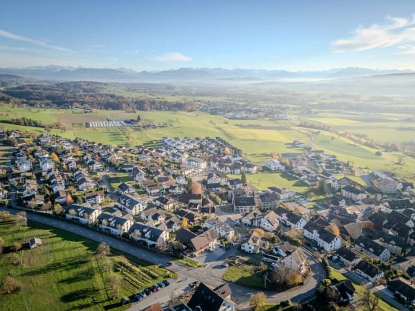 Immobilie in Oberlunkhofen - Sonnenmatte – Hochwertig. Nachhaltig. Grosszügig - Bild 1