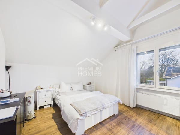 Immobilie in Brütten - Familienparadies mit Einliegerwohnung und viel Platz - Bild 5