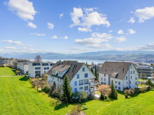 Immobilie in Meilen - GemÃ¼tlich, gepflegt, ruhig  mit 45m4 Garten - Bild 1