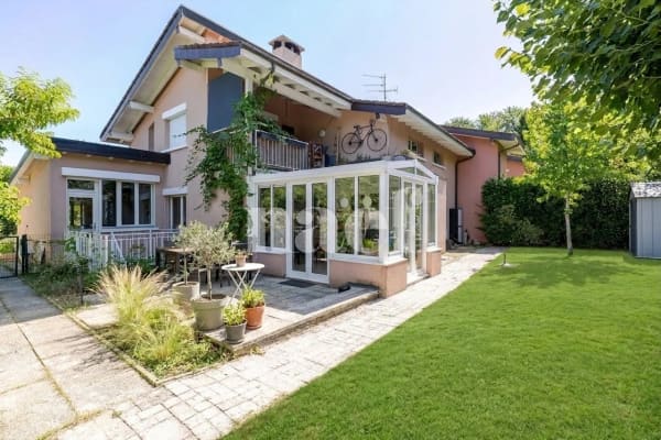 Immobilie in Veyrier - Maison avec potentiel de rendement à Vessy - Bild 0
