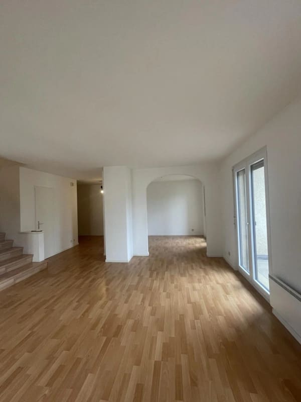 Immobilie in Chavannes-de-bogis - APPARTEMENT DUPLEX - 5 PIECES - DANS QUARTIER CALME - Bild 2