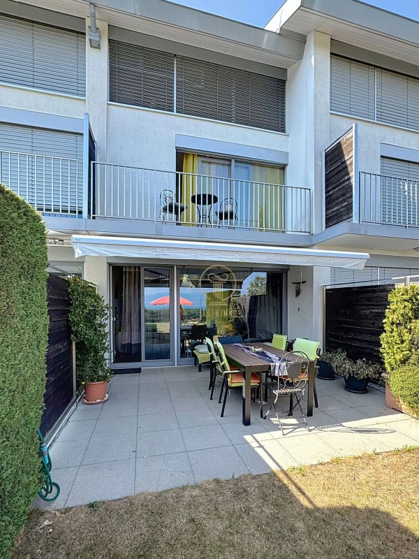 Immobilie in Mont-sur-rolle - MONT-SUR-ROLLE, Maison contiguë avec vue sur le Lac! - Bild 2